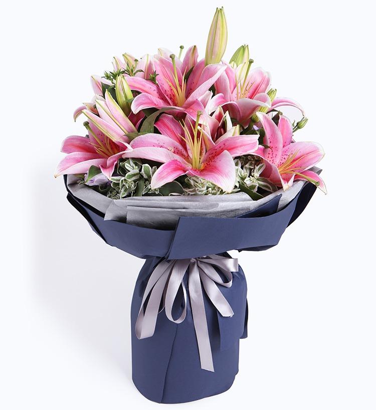 Pink lilies bouquet product951